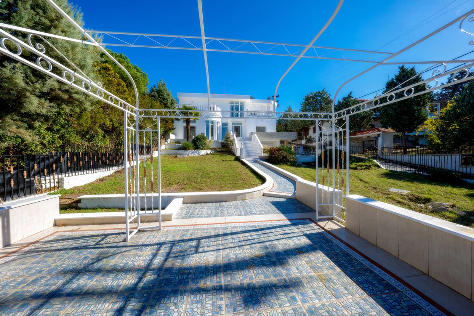 0-02-05-392c110a454893130adf6f47f061e33245fbf57b497f65585391095370697e0e_8f7d1987f24ef525