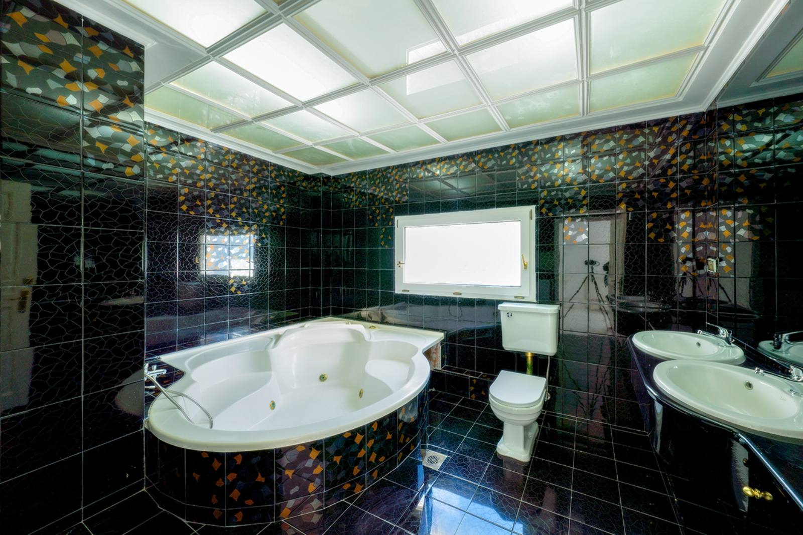 0-02-05-65a1921232fa1ea23bab30c8e301dc3530179a86f88e698d8ade41f36d8fb442_b2f44f263b28658b