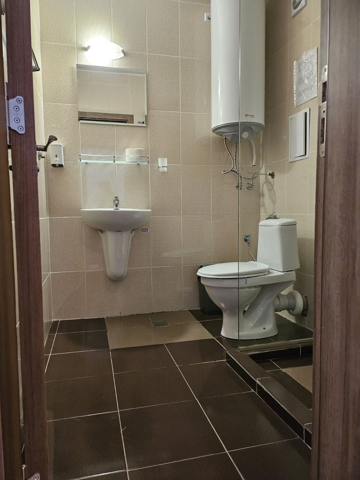 0-02-05-8a1a1e4be4d18b858f28d127c512e89be6f19a61875bb5fd73a662923c97a369_574f764e9fb687d0