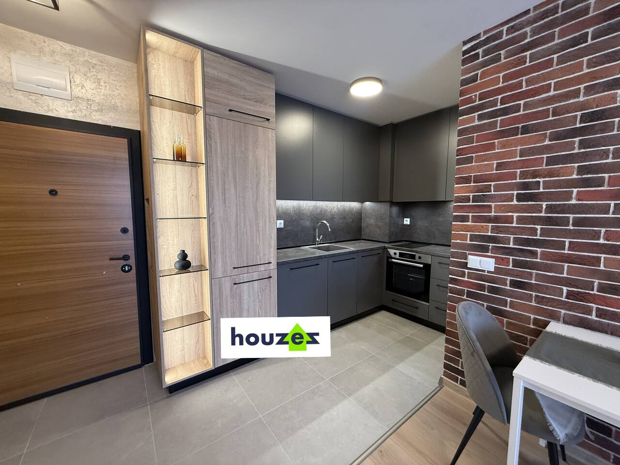 10988739_143124844_big