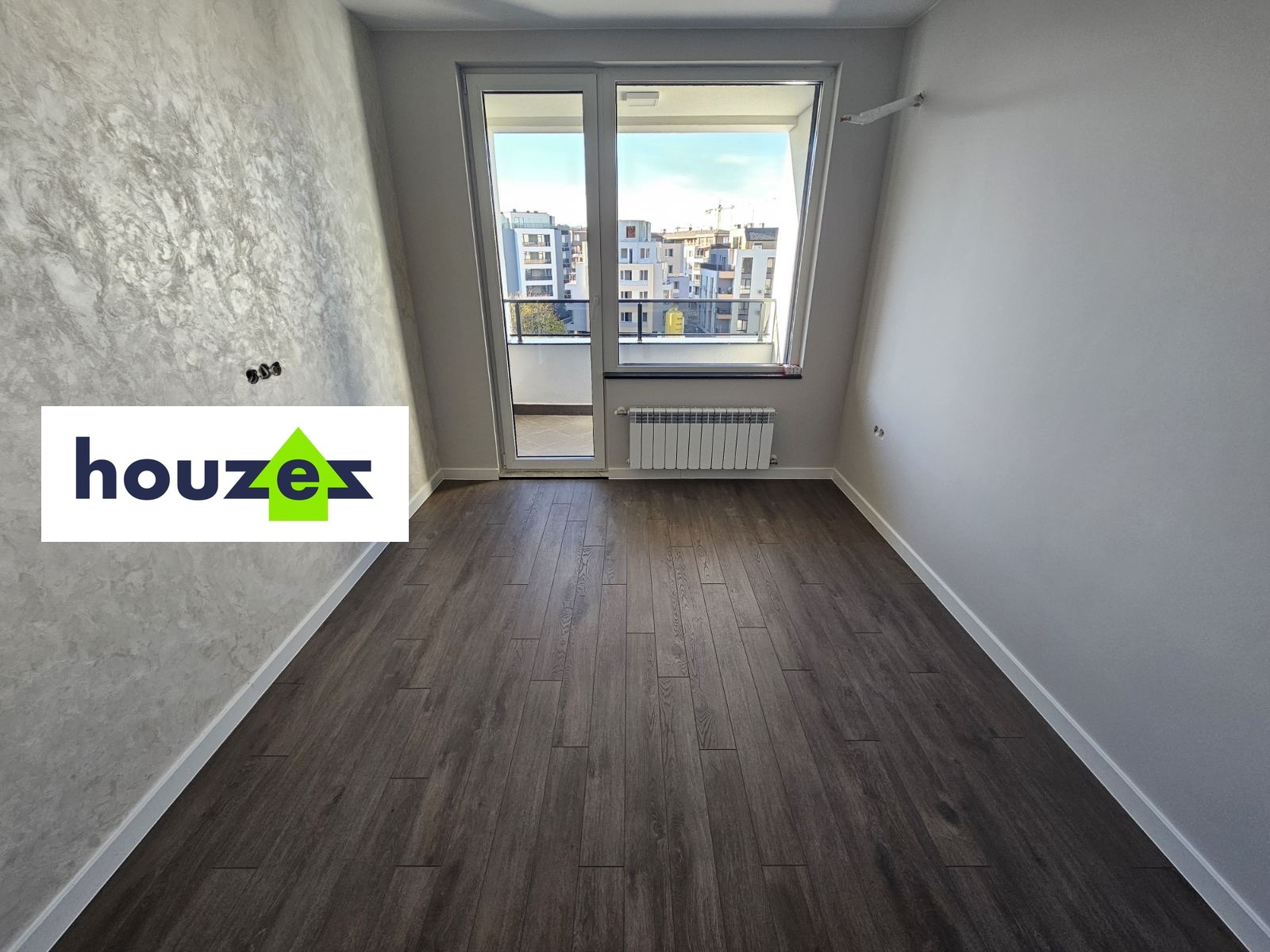 1b175924223438783_cg