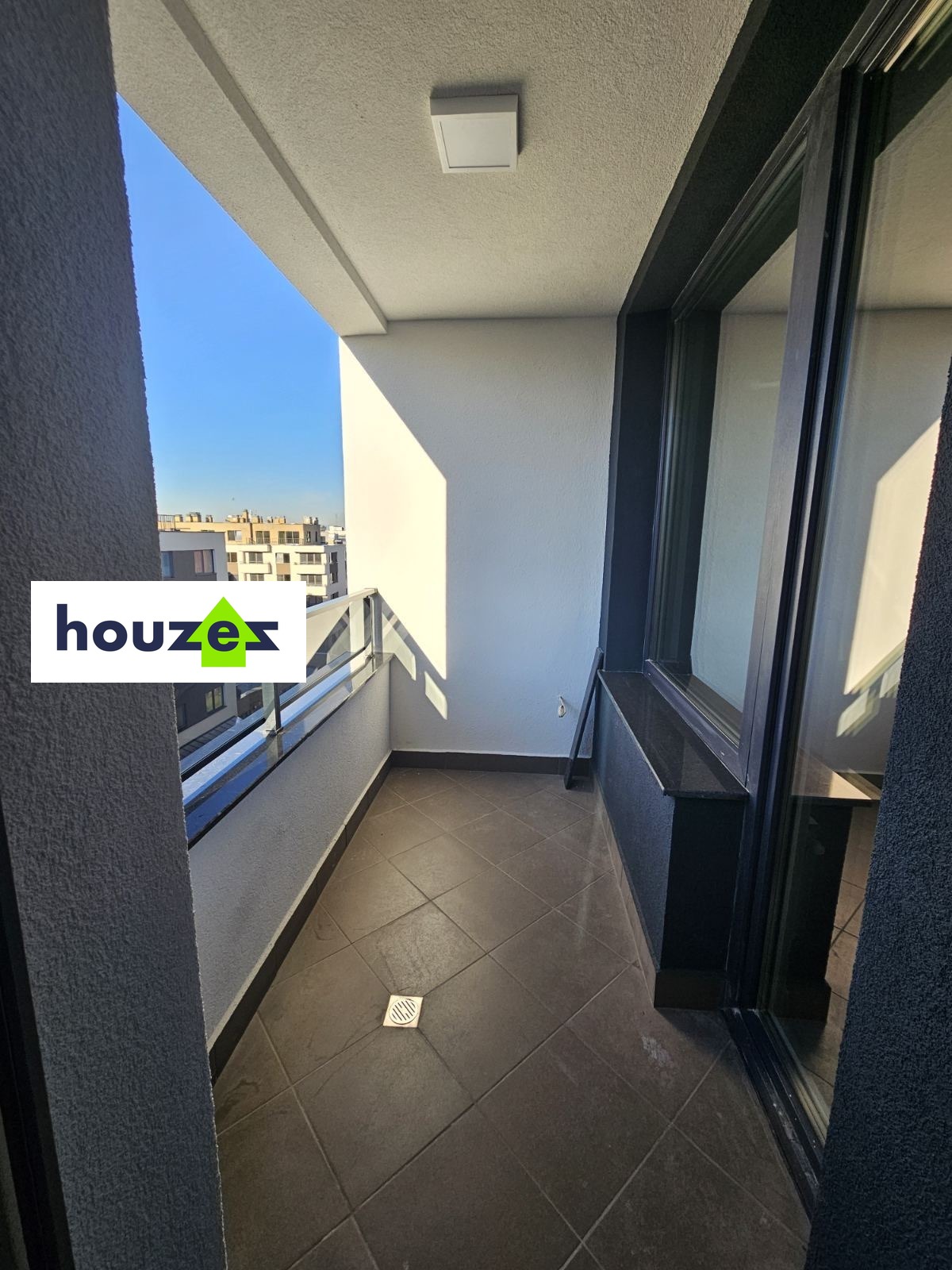 1b175924223438783_Fn